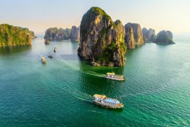 VIAGEM AO VIETNÃ, CAMBOJA, TAILÂNDIA E BALI EM REGULAR - 23 DIAS 22 NOITES