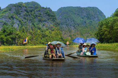 Excursão para a Caverna Mua – Tam Coc – Pagode Bich Dong (dia inteiro)